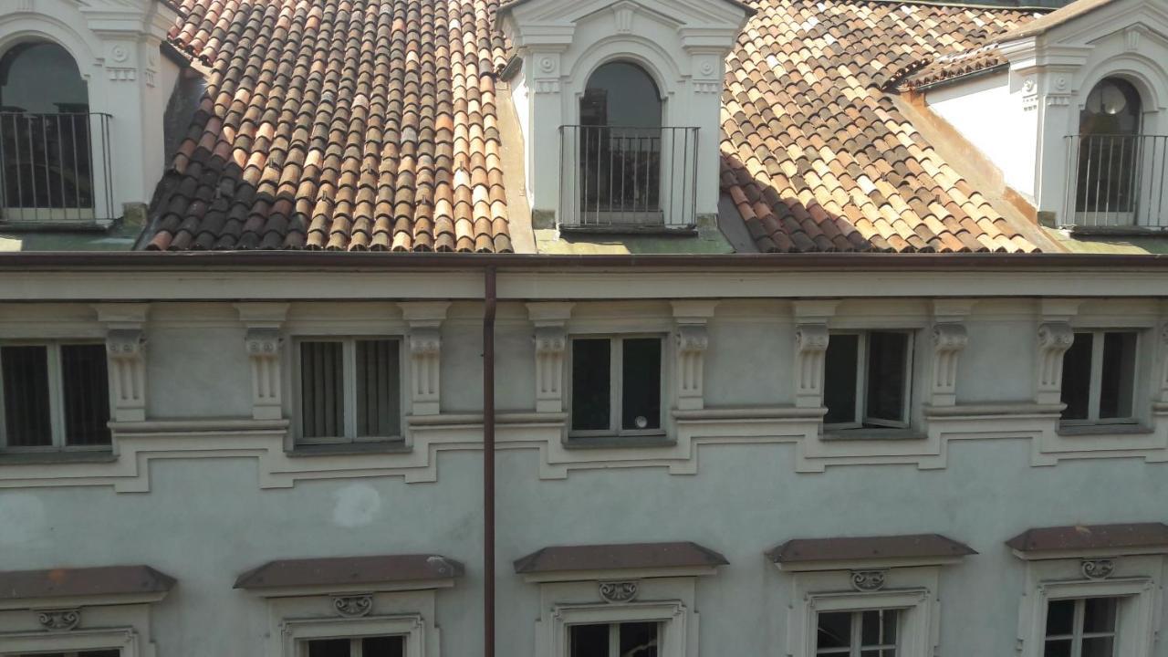 Mansarda Charmant Nel Cuore Della Citta Turin Exterior photo